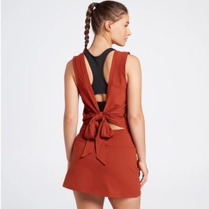 Calls wrap tie tank NWT